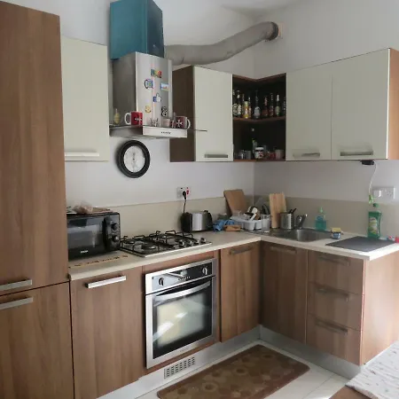 Viani Street 26 Apartamento *